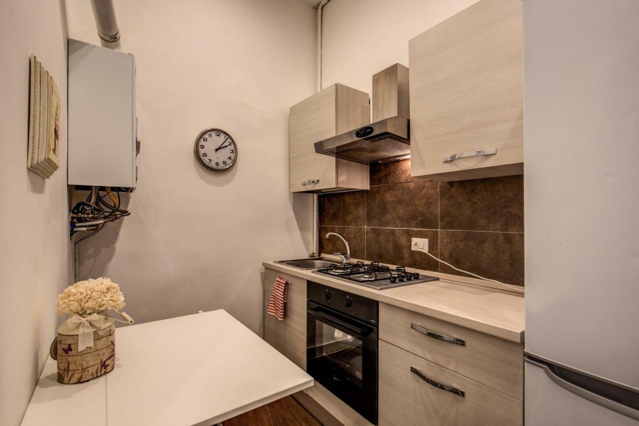 Guest House O Affittacamere La Civetta Di Trastevere B ローマ エクステリア 写真