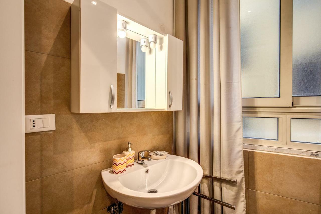 Guest House O Affittacamere La Civetta Di Trastevere B ローマ エクステリア 写真